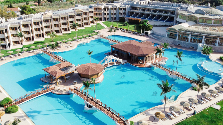 Drone για Ξενοδοχεία – Προσελκύστε Περισσότερους Πελάτες με Εναέρια Φωτογράφιση